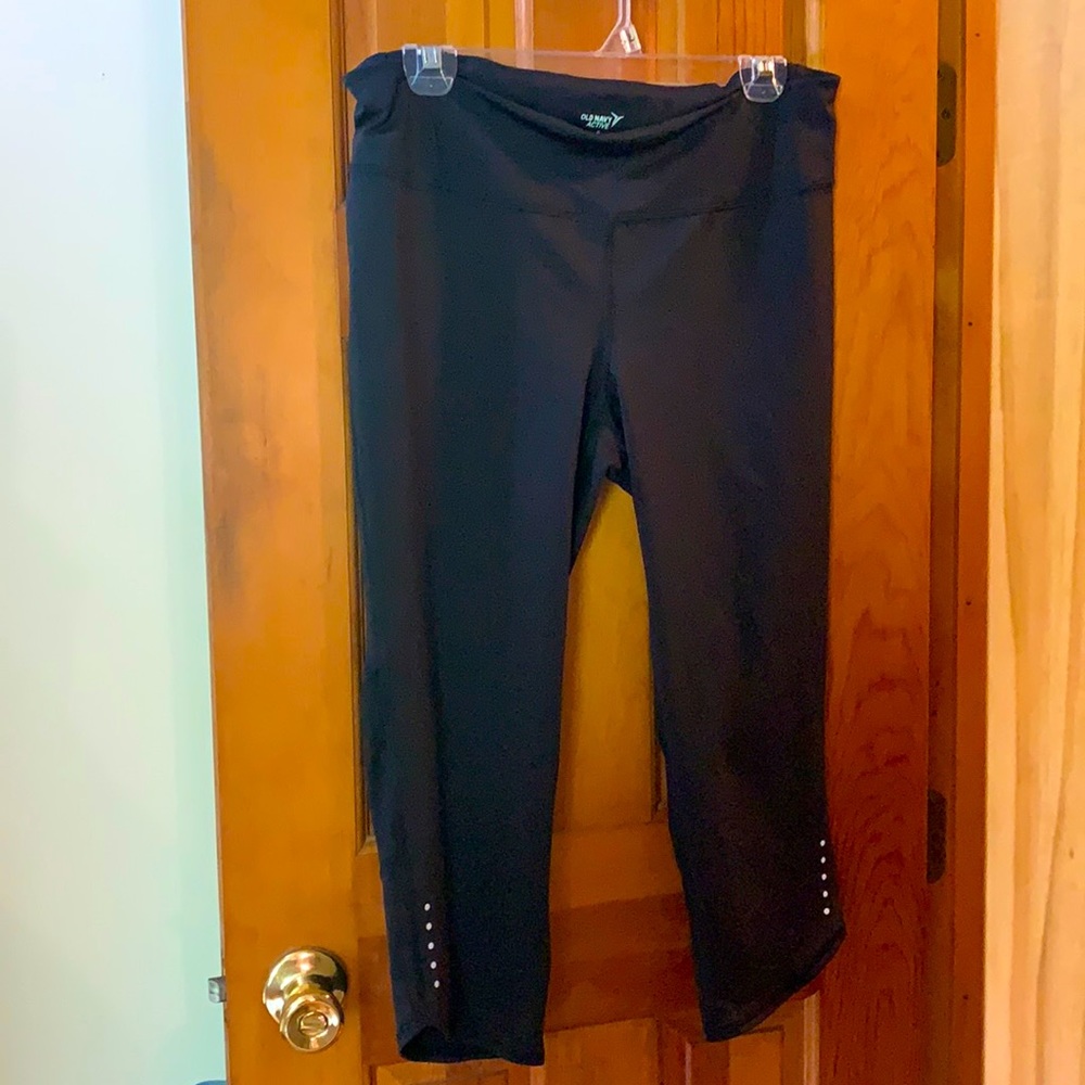 Old Navy Active workout capris